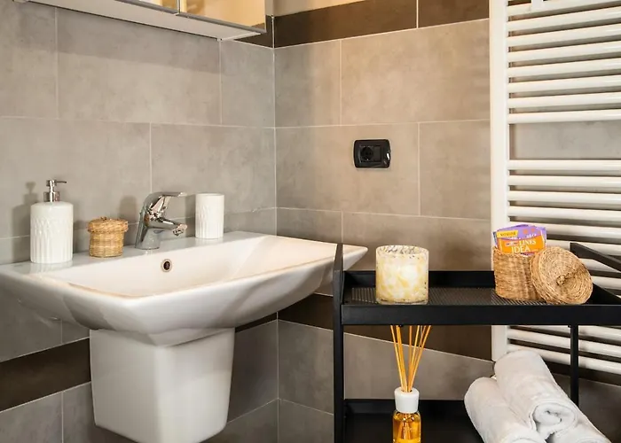 Casa Di Design Con Giardino Privato In Centro A Διαμέρισμα *