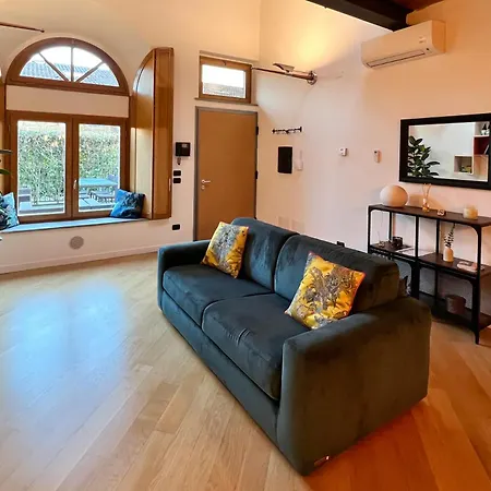 Casa Di Design Con Giardino Privato In Centro A Apartmán Piacenza