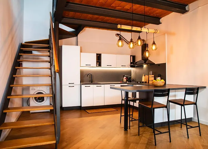 Casa Di Design Con Giardino Privato In Centro A * Piacenza