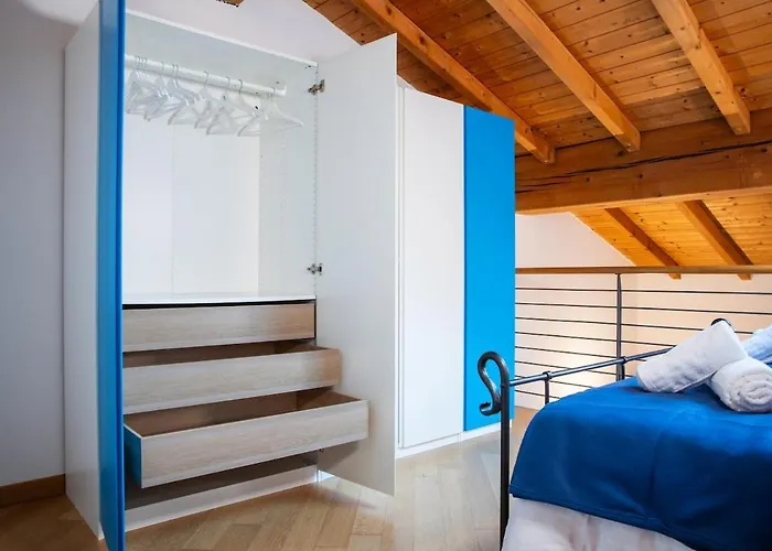 Casa Di Design Con Giardino Privato In Centro A Piacenza