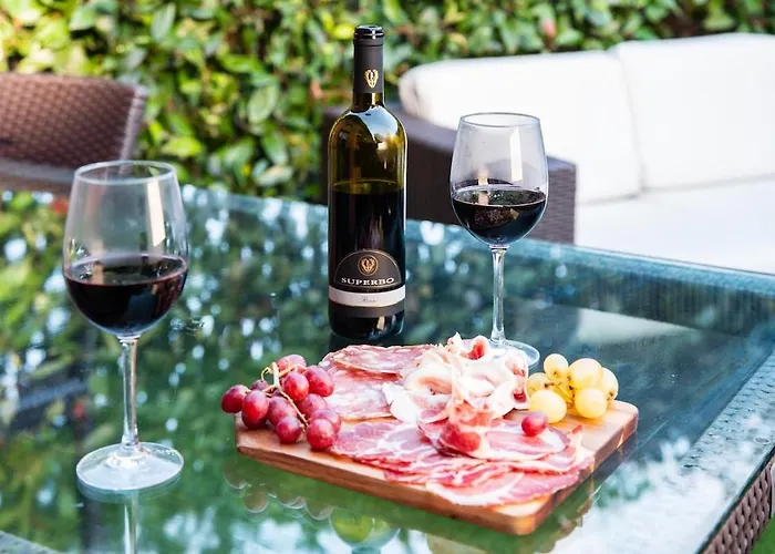 Appartement Casa Di Design Con Giardino Privato In Centro A Piacenza